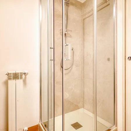 Fara 33 Cozy Flat In District Διαμέρισμα Μιλάνο