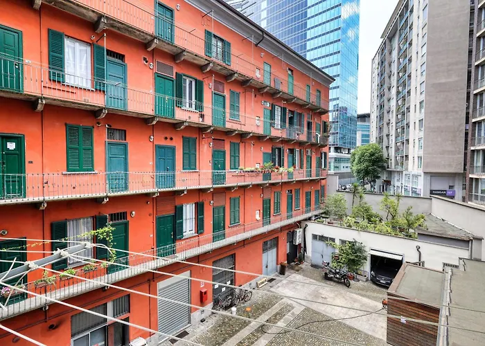 Fara 33 Cozy Flat In District 米兰