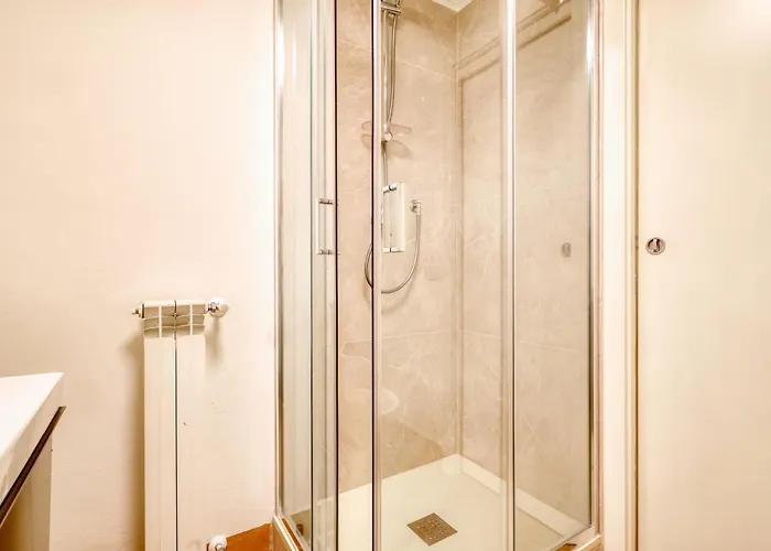 Fara 33 Cozy Flat In District 公寓 米兰