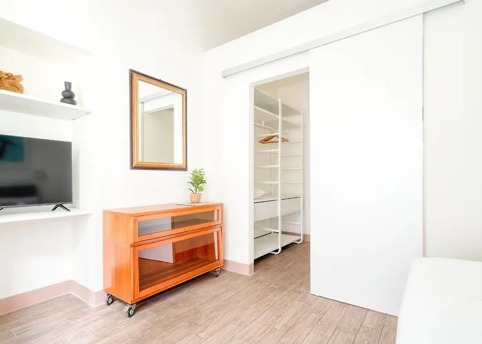 公寓 Fara 33 Cozy Flat In District 米兰